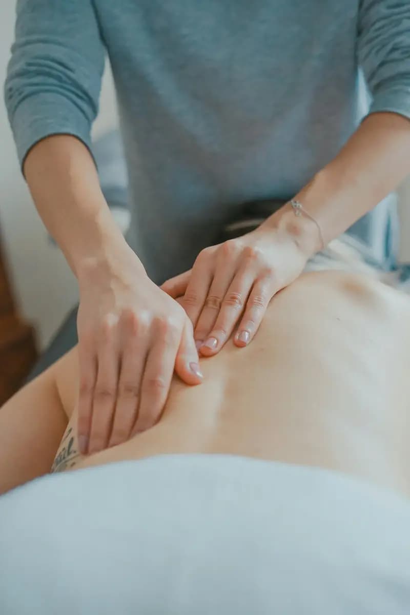 Gội Đầu Dưỡng Sinh Trung Hoa: Liệu Pháp Chăm Sóc Tóc & Giải Tỏa Stress